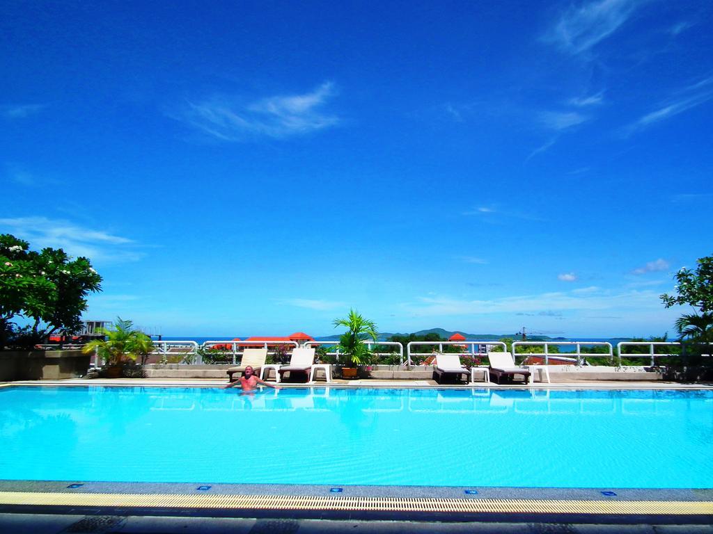 Апартаменты Abricole At Pattaya Hill Экстерьер фото