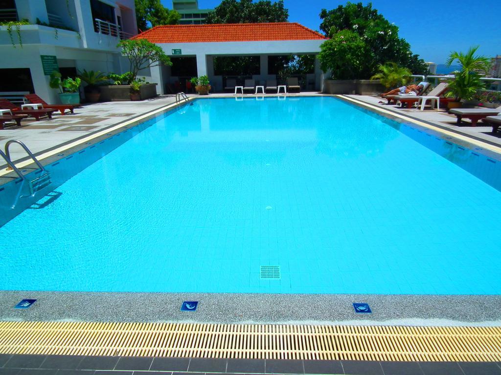 Апартаменты Abricole At Pattaya Hill Экстерьер фото