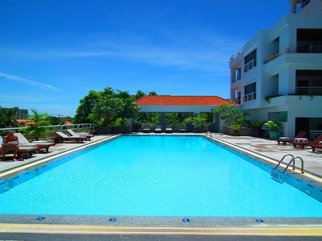Апартаменты Abricole At Pattaya Hill Экстерьер фото